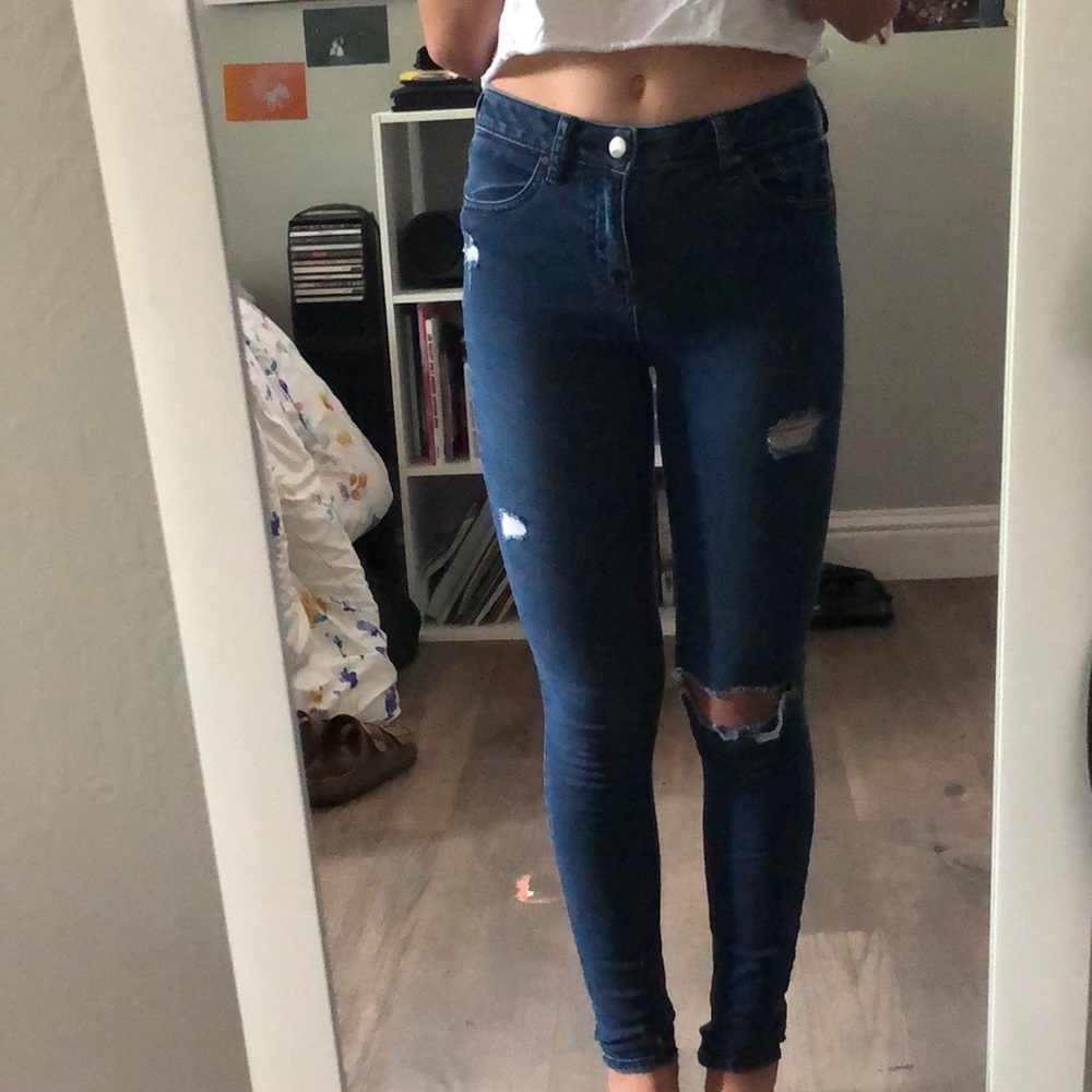 skinny jeans with rips